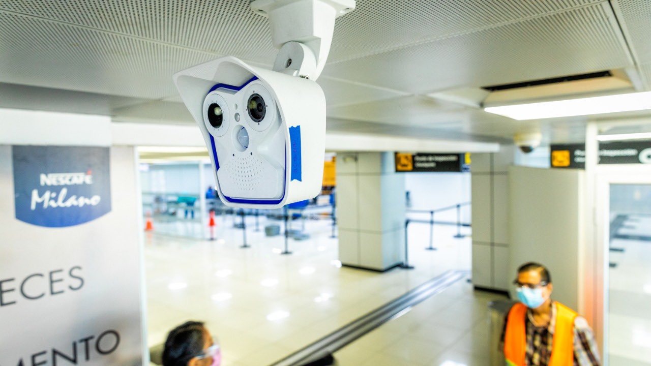 Instalan más cámaras termográficas en Aeropuerto de El Salvador para medir la temperatura corporal de pasajeros instalan-mas-camaras-termograficas-en-aeropuerto-de-el-salvador-para-medir-la-temperatura-corporal-de-pasajeros